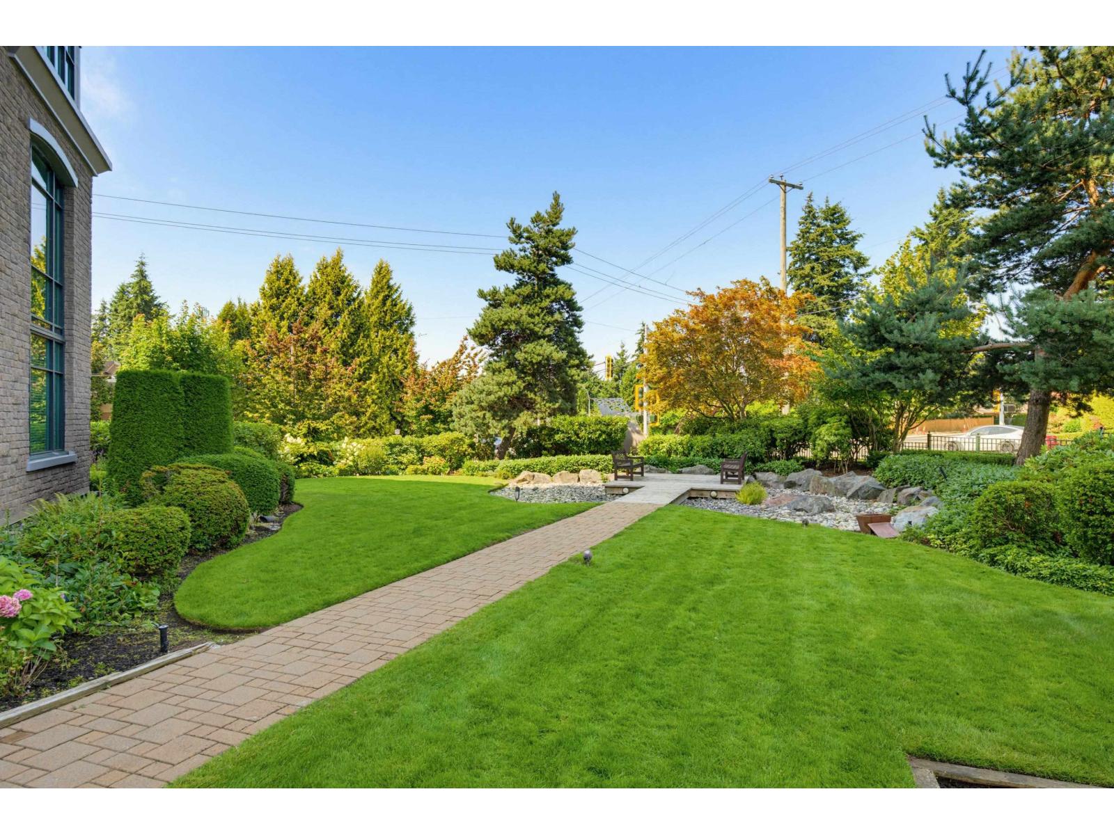 504 14824 NORTH BLUFF ROAD, White Rock
