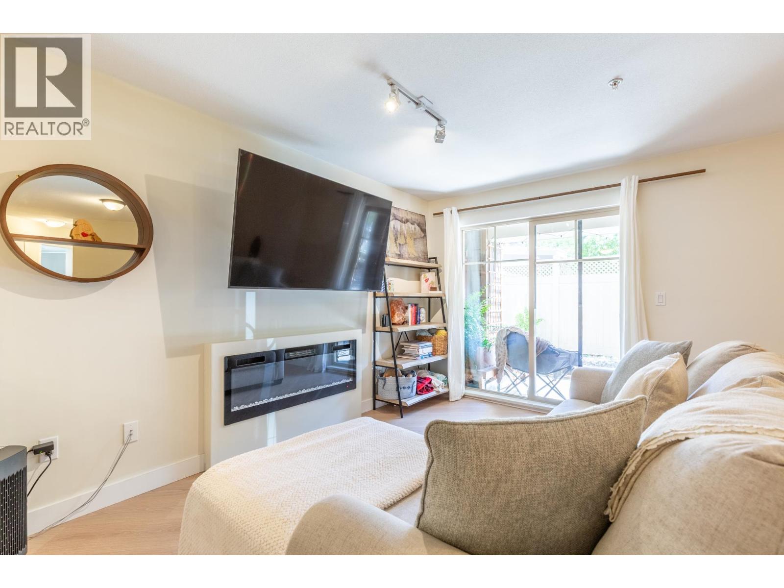 111 12238 224 STREET, Maple Ridge
