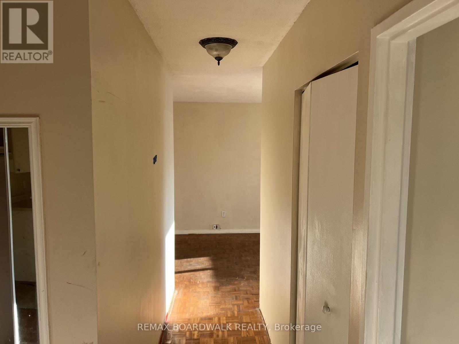 2 Bed, 1 Bath Apartment for Sale in Ottawa – 101B – 2041 ARROWSMITH DRIVE, Ottawa – MLS# X13673920 - Image 8