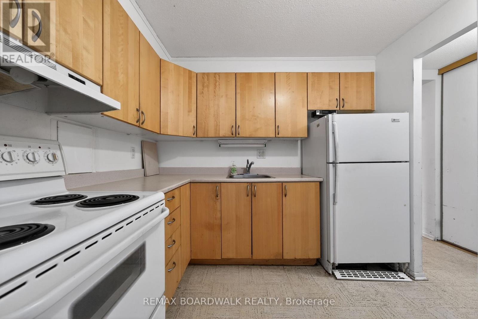 1 Bed, 1 Bath Apartment for Sale in Ottawa – 407 – 1356 MEADOWLANDS DRIVE E, Ottawa – MLS# X13673936 - Image 11