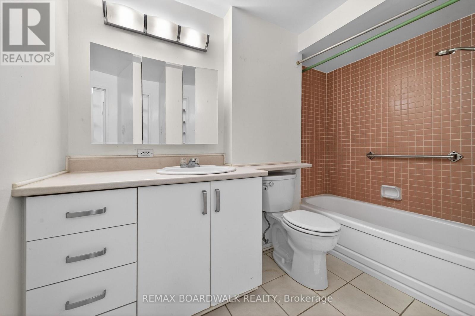 1 Bed, 1 Bath Apartment for Sale in Ottawa – 407 – 1356 MEADOWLANDS DRIVE E, Ottawa – MLS# X13673936 - Image 16