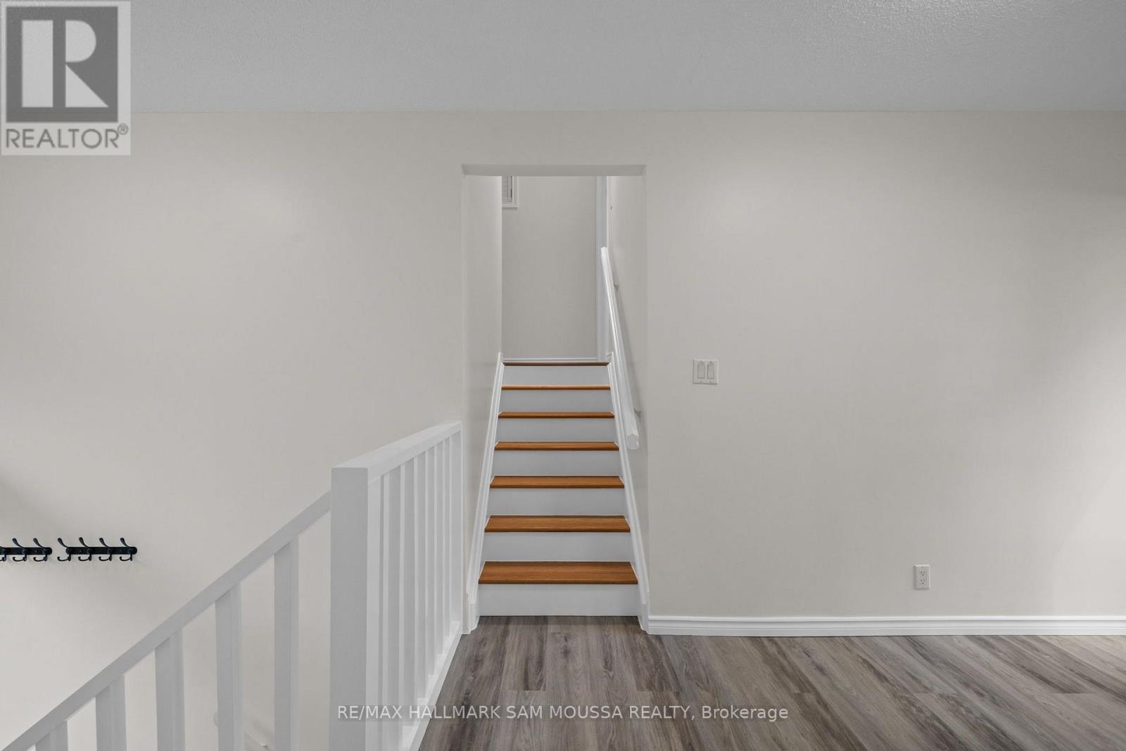 3 Bed, 2 Bath House for Sale in Ottawa – 208 BAILLIE AVENUE, Ottawa – MLS# X13673968 - Image 21
