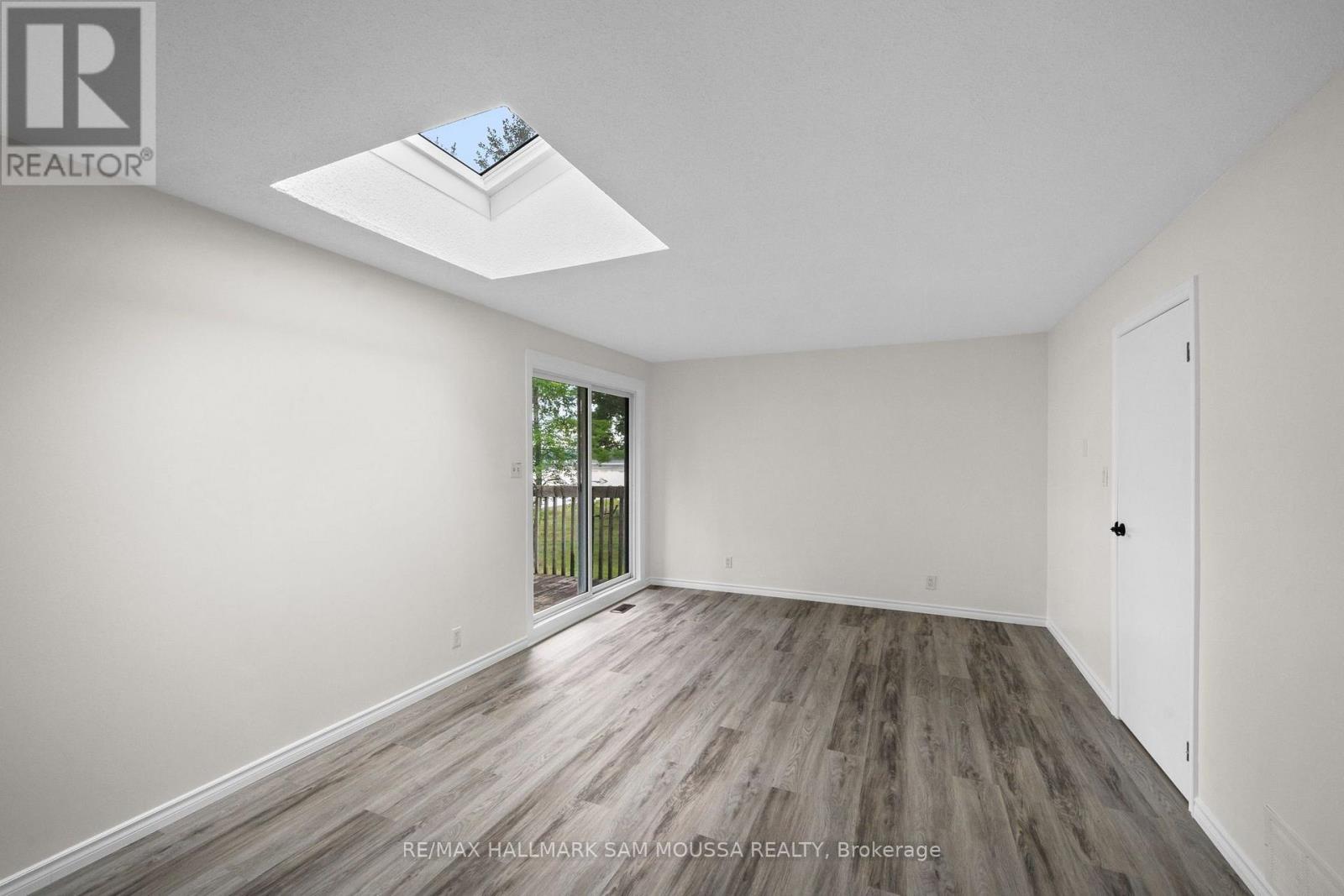 3 Bed, 2 Bath House for Sale in Ottawa – 208 BAILLIE AVENUE, Ottawa – MLS# X13673968 - Image 24