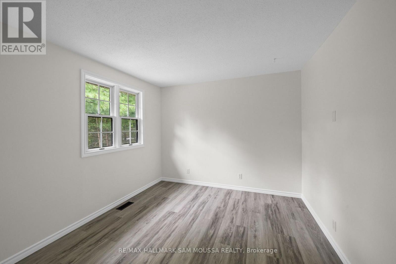3 Bed, 2 Bath House for Sale in Ottawa – 208 BAILLIE AVENUE, Ottawa – MLS# X13673968 - Image 30