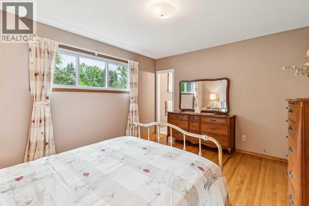 5036 Vallance Crescent Northwest - Photo 15