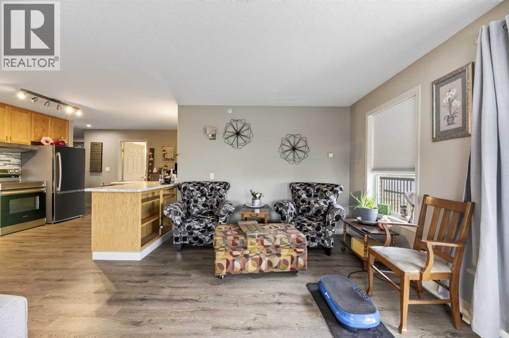 #404 4514 54 Avenue - 10