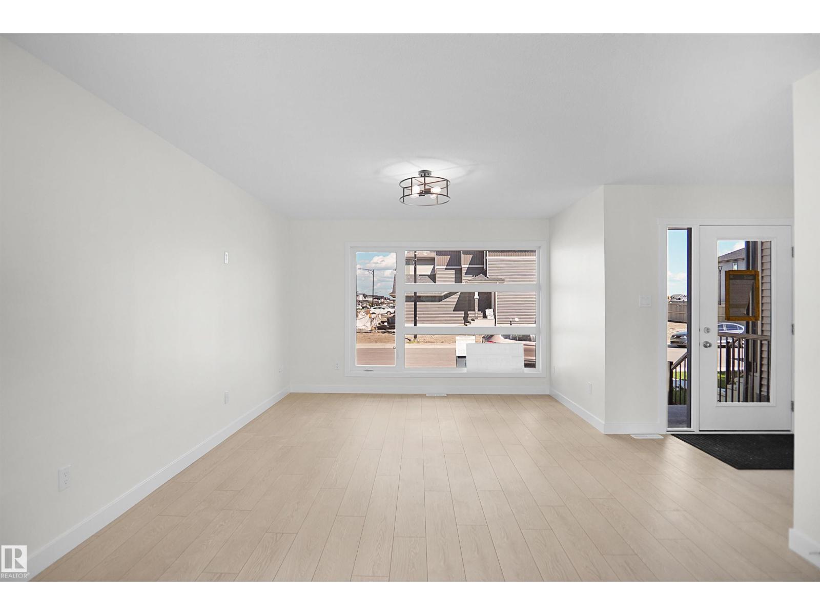 21208 25 AV NW - 7