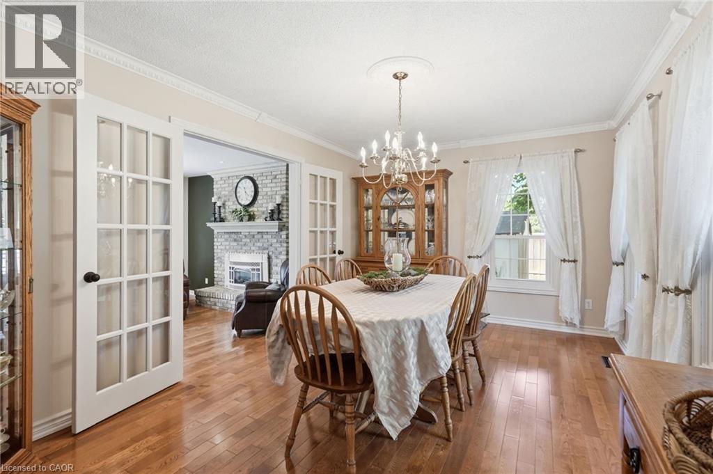 1 MEANDER Close - 11