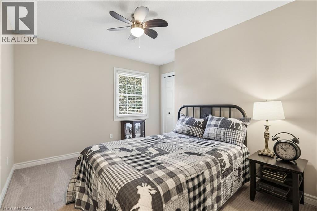 1 MEANDER Close - 32