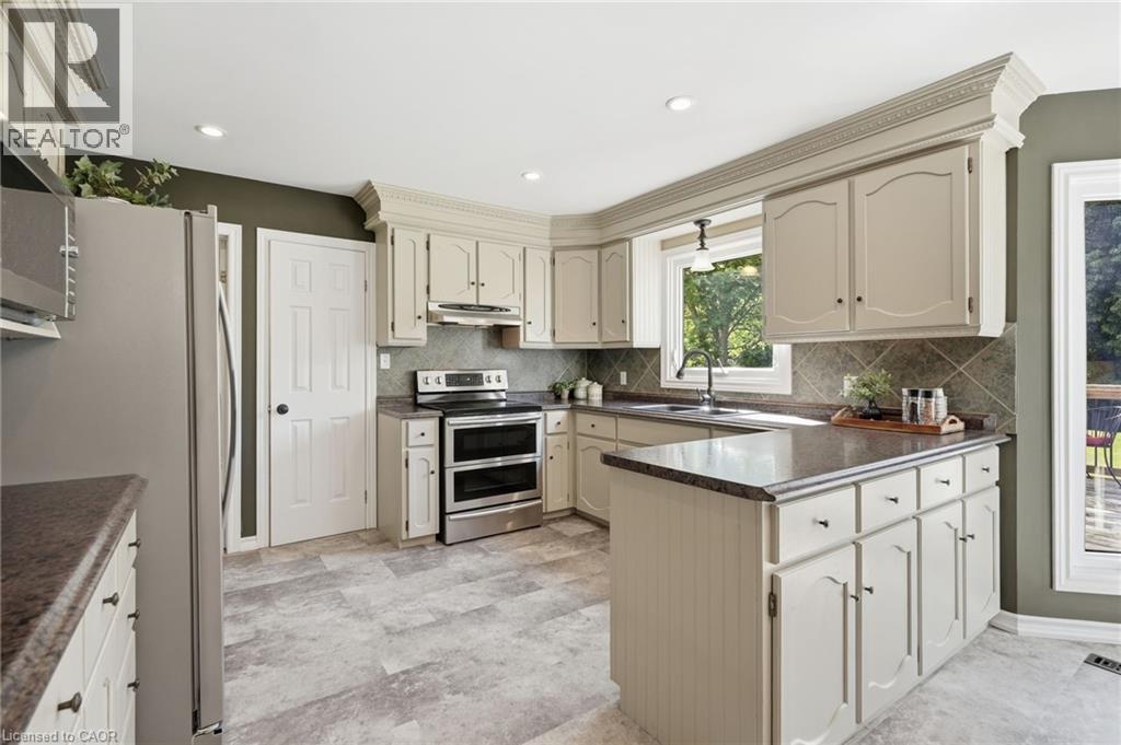 1 MEANDER Close - 21