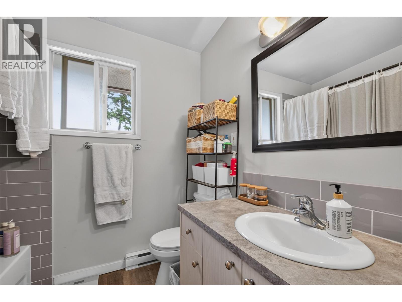 1480 Leaside Avenue - 19