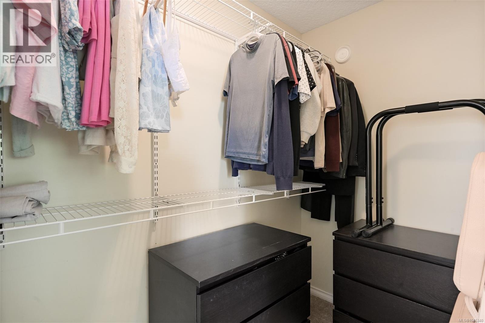 2959 Robalee Pl - Image 32