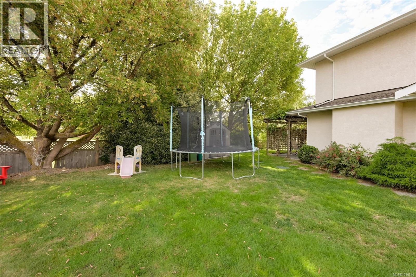 2959 Robalee Pl - Image 48