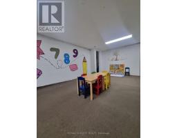 Main Fl - 2567 Hurontario Street, Mississauga, ON L5A2G4 Photo 9
