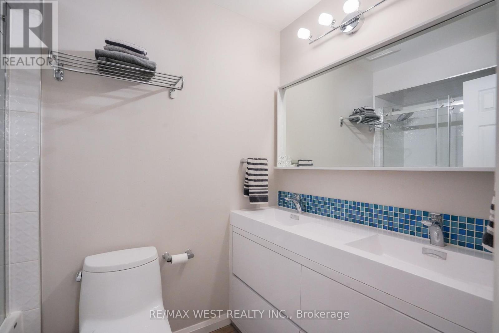 8 JENSEN COURT - Image 28