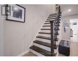 8 Jensen Court, Vaughan, ON L6A2T6 Photo 21