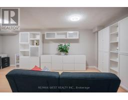 8 Jensen Court, Vaughan, ON L6A2T6 Photo 16