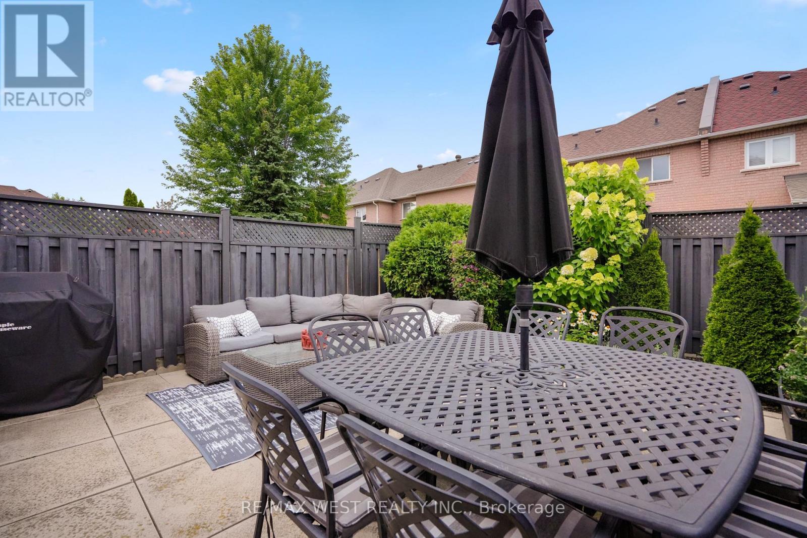8 JENSEN COURT - Image 34