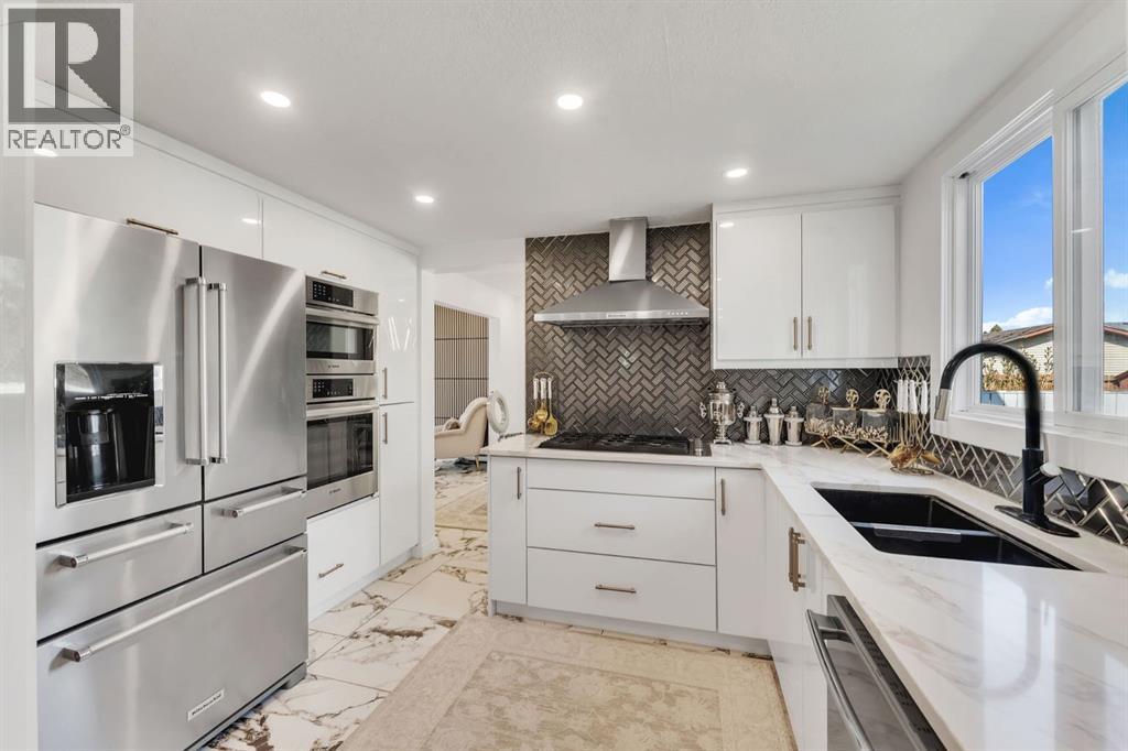 316 Templeton Circle Northeast - Photo 11