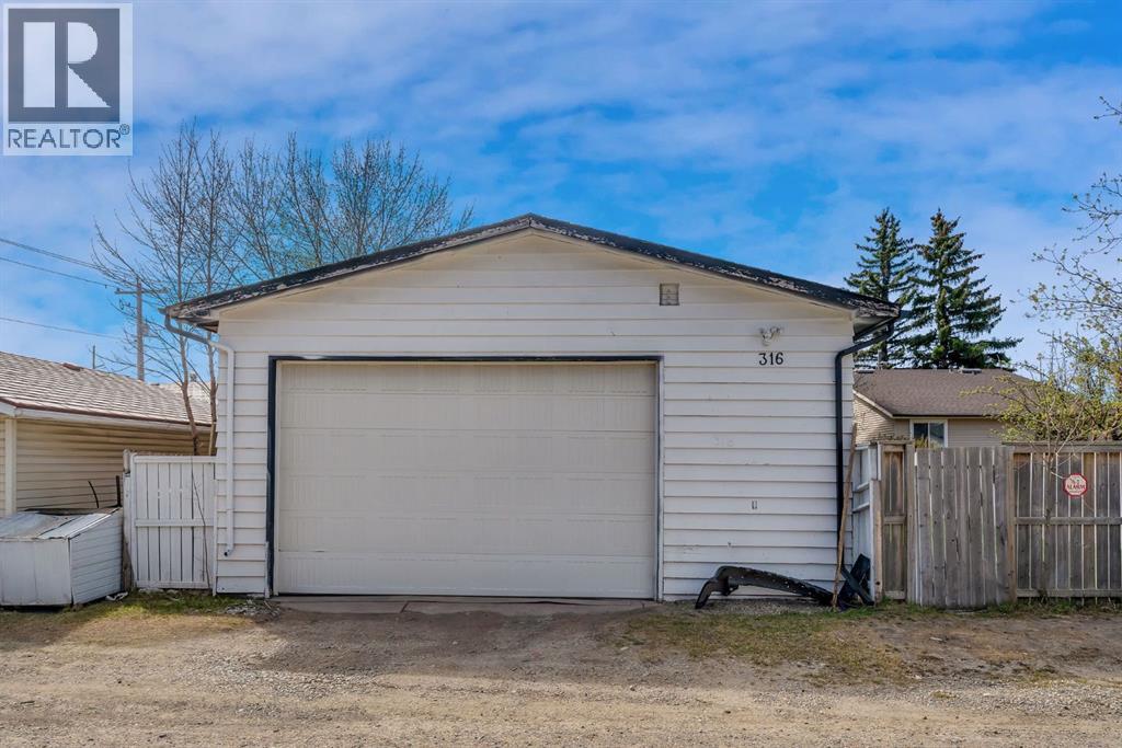 316 Templeton Circle Northeast - Photo 42