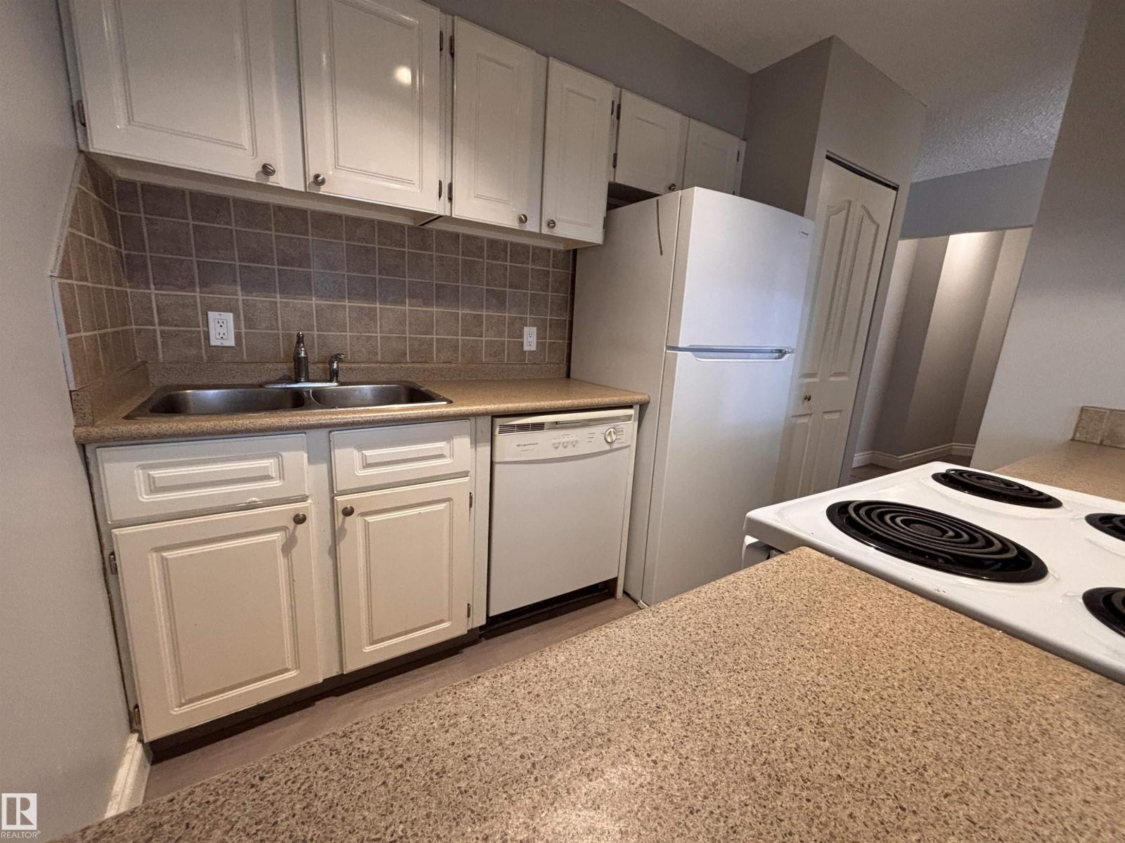 203 12831 66 Street NW - Photo 12