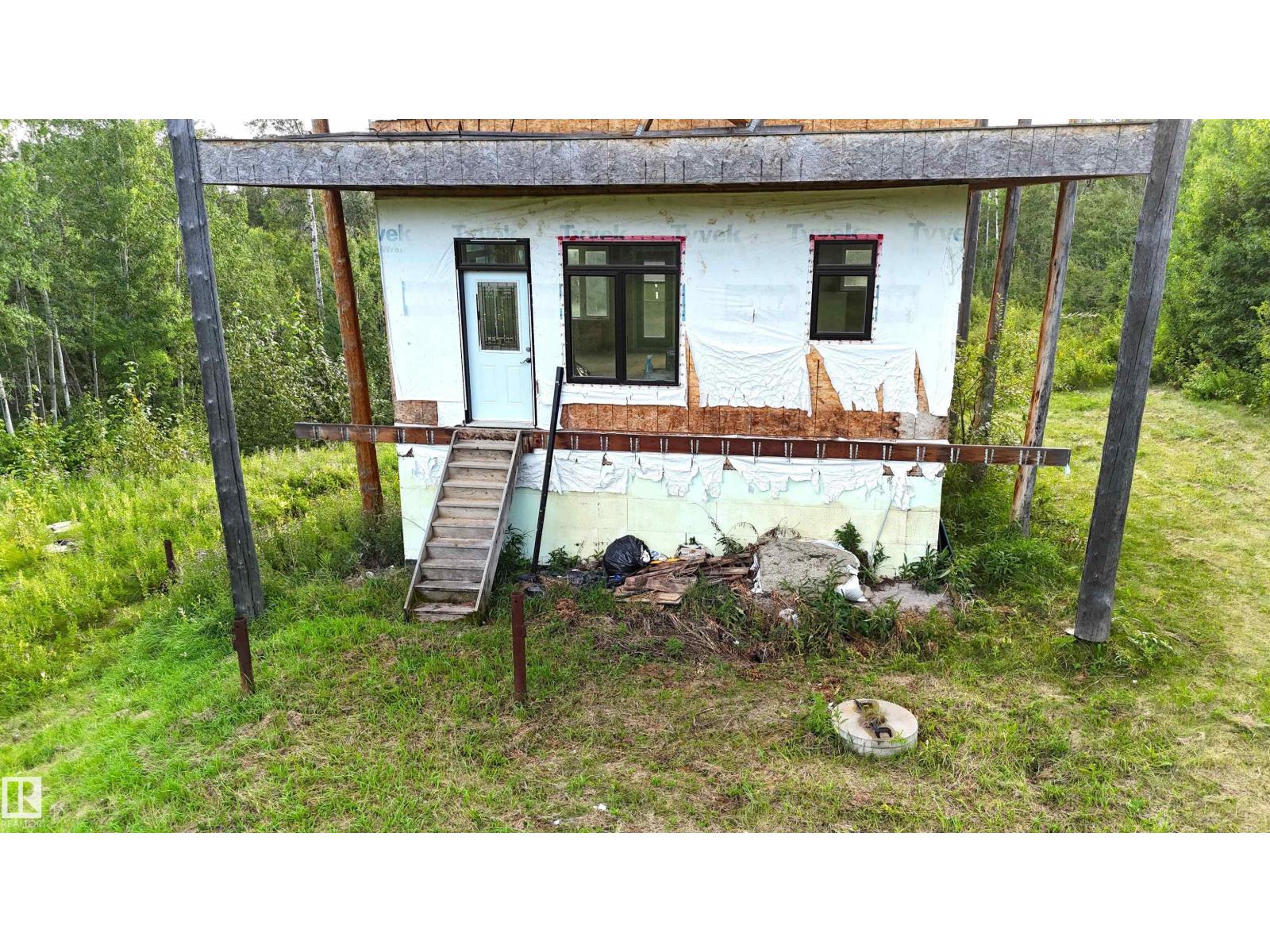 #60 52228 RGE ROAD 30 - 12