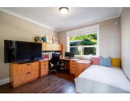 13289 12b Avenue, Surrey, BC V4A1C2 Photo 22