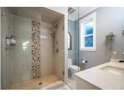 13289 12b Avenue, Surrey, BC V4A1C2 Photo 23