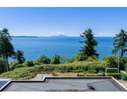 13289 12b Avenue, Surrey, BC V4A1C2 Photo 6