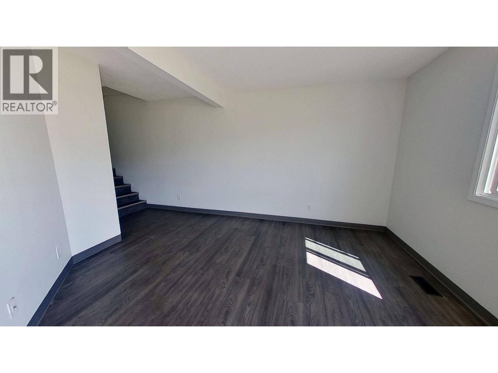 8836 101 AVENUE - 8