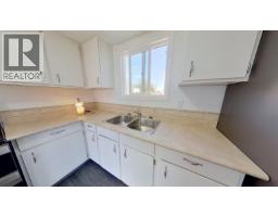 8836 101 Avenue, Fort St  John, BC V1J5G2 Photo 11