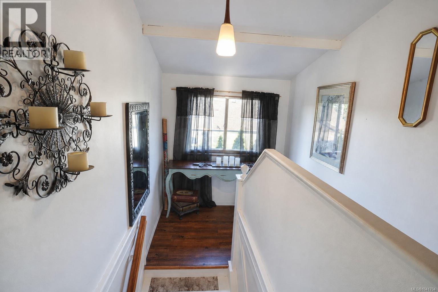 1295 Santa Rosa Ave - Image 33