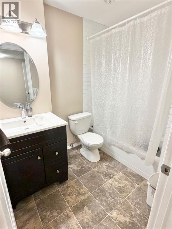 9804 102 Avenue - Image 24