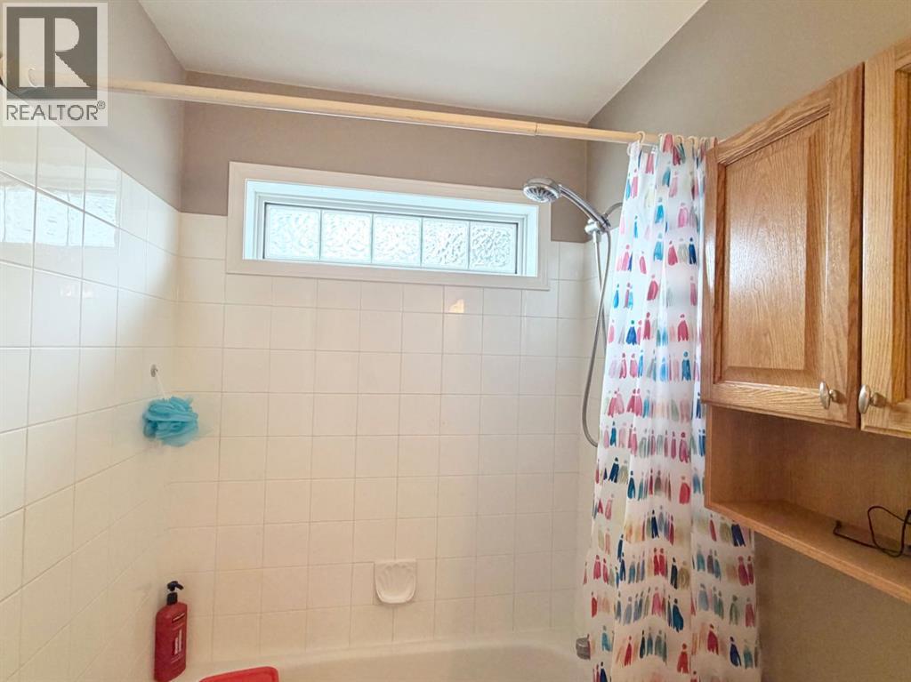 9804 102 Avenue - 20