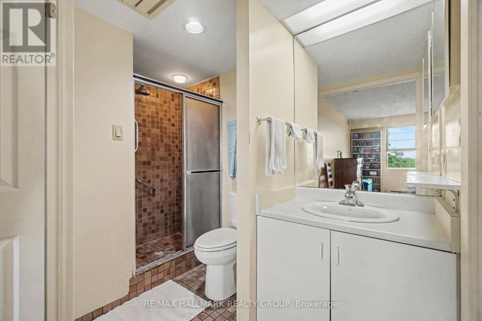 3 Bed, 2 Bath Apartment for Sale in Ottawa – 302 – 2850 CARLING AVENUE, Ottawa – MLS# X13673988 - Image 14