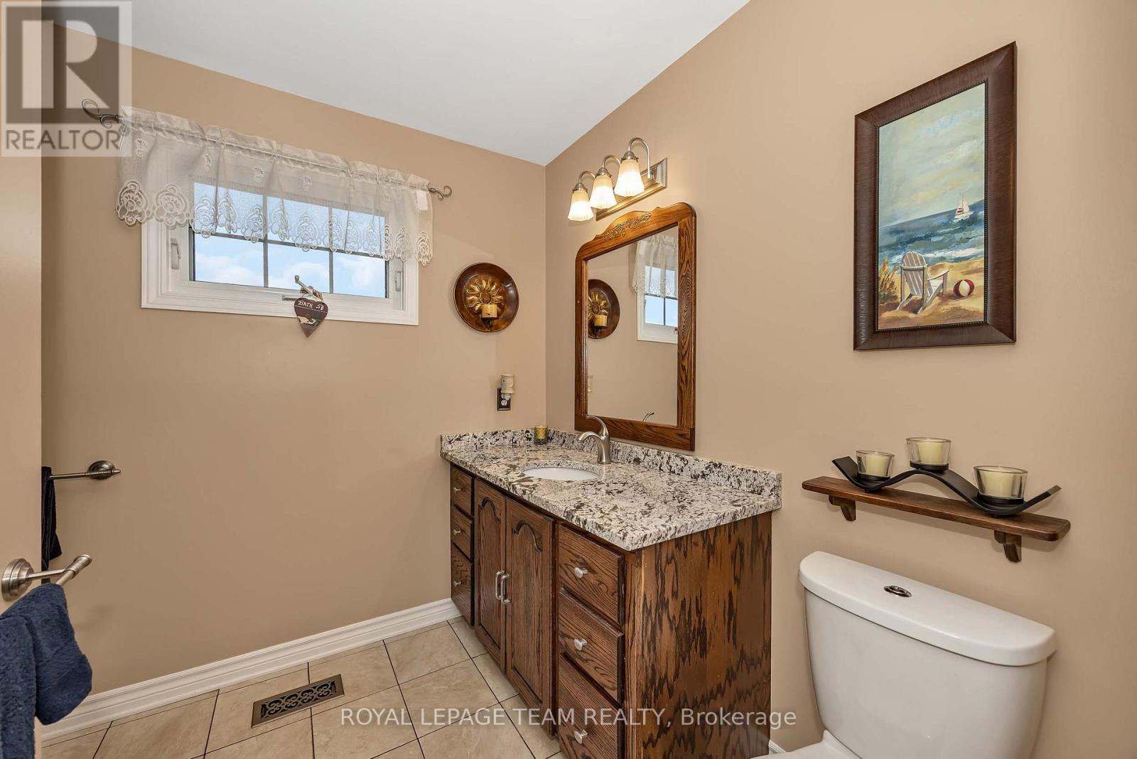 25 TAMBLYN CRESCENT - 26