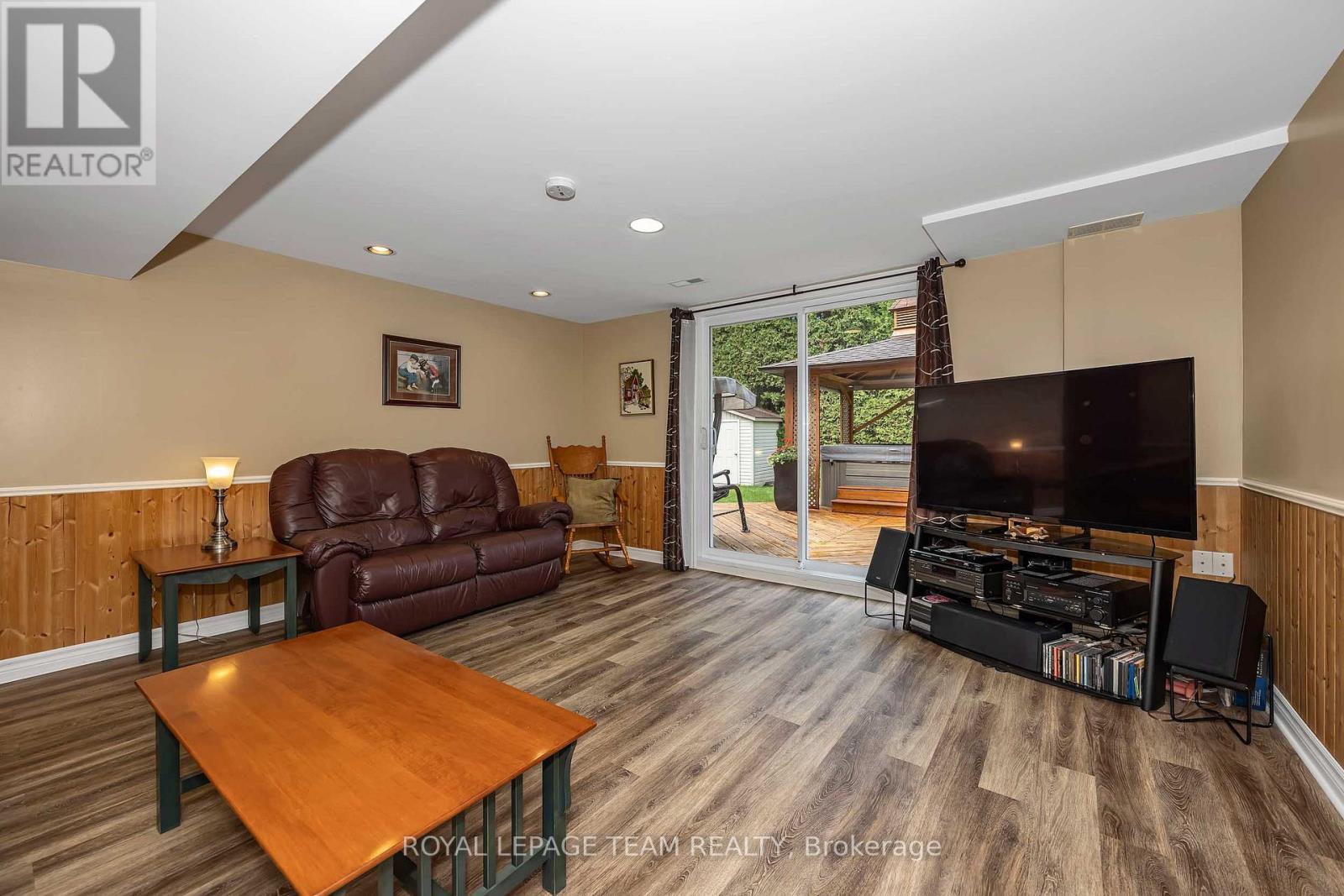 3 Bed, 2 Bath House for Sale in Ottawa – 25 TAMBLYN CRESCENT, Ottawa – MLS# X13674008 - Image 37