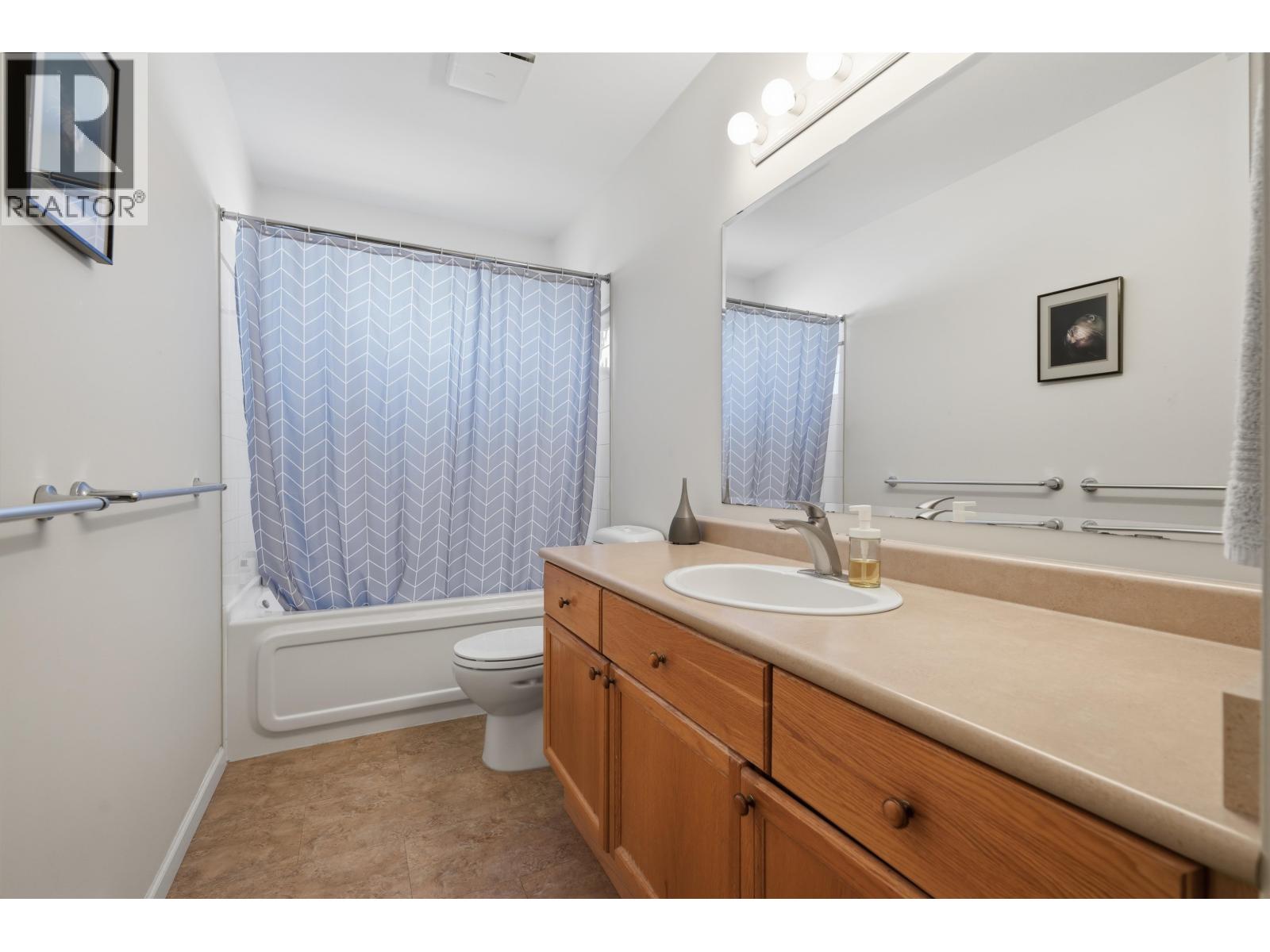 5616 EMERSON ROAD, Sechelt