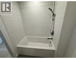 30* 1616 Lloyd Avenue, North Vancouver, BC V7P1S5 Photo 8