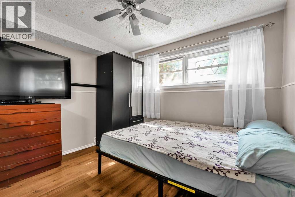 215 ERIN WOODS Drive SE - 17