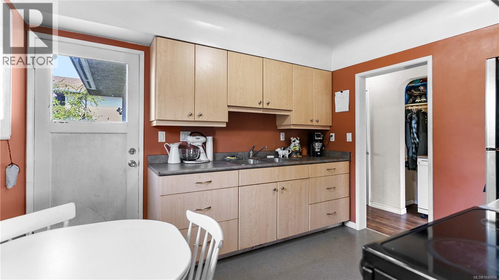 946/948 Ellery St - Image 25