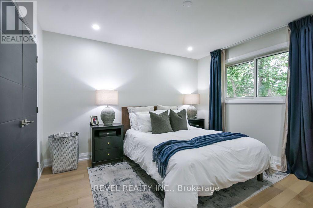 20 CYNTHIA COURT - 18