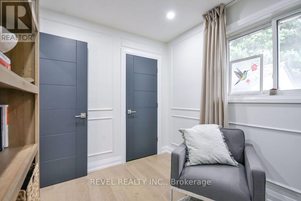 20 CYNTHIA COURT - 22
