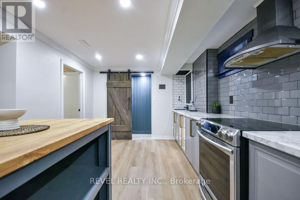 20 CYNTHIA COURT - 34