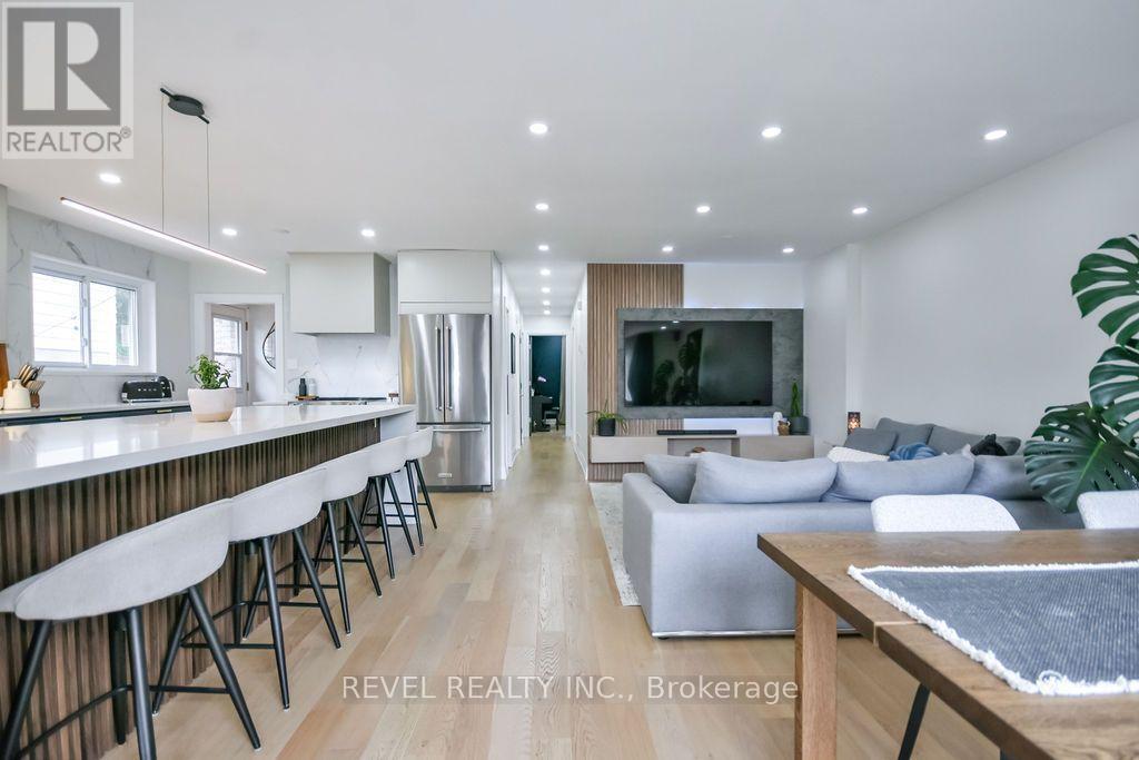 20 CYNTHIA COURT - 7