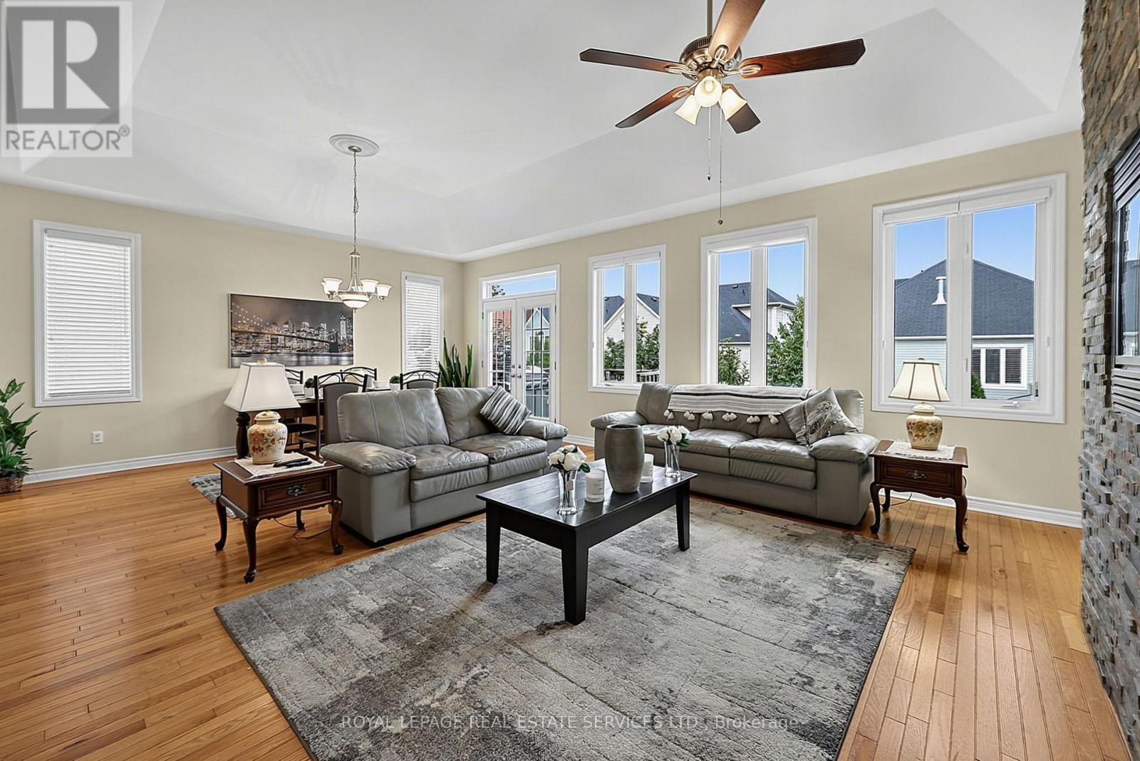 17 LEEWARD CIRCLE - 16