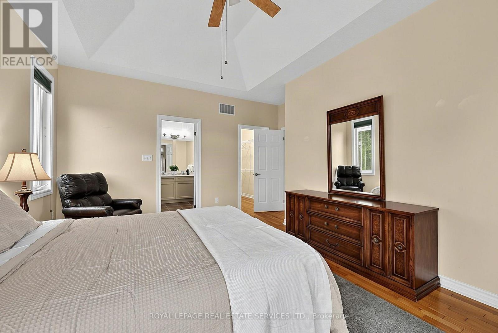 17 LEEWARD CIRCLE - 22