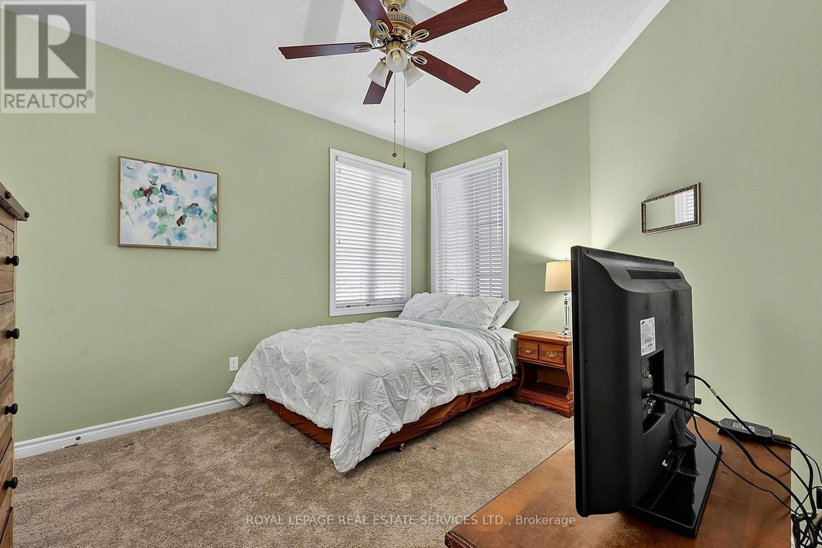 17 LEEWARD CIRCLE - 25