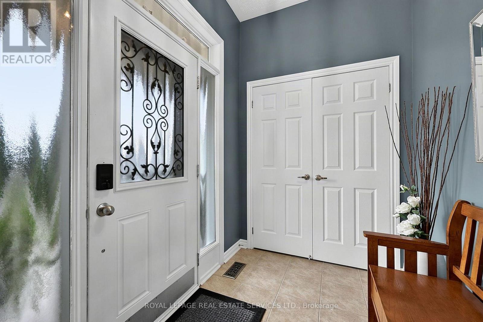 17 LEEWARD CIRCLE - Image 3
