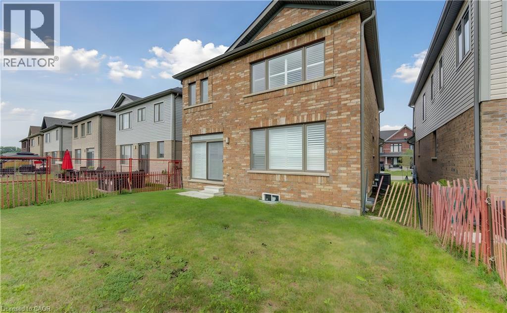 10 MILDRED GILLIES Street — photo 2